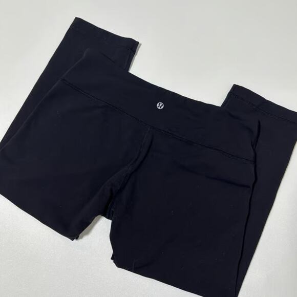 Lululemon Crop Legging - Picture 1 of 4